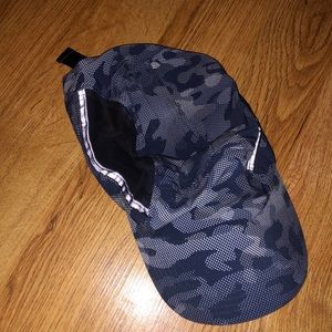 Lululemon hat